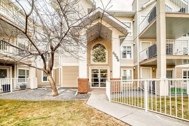 6800 Hunterview Drive NW 116 — photo 1