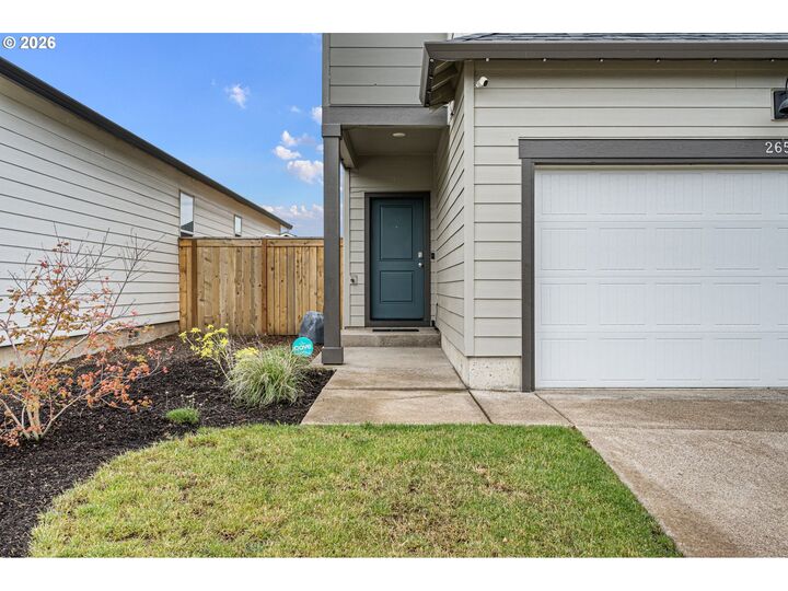 Property Photo:  2651 Fenya St  OR 97477 