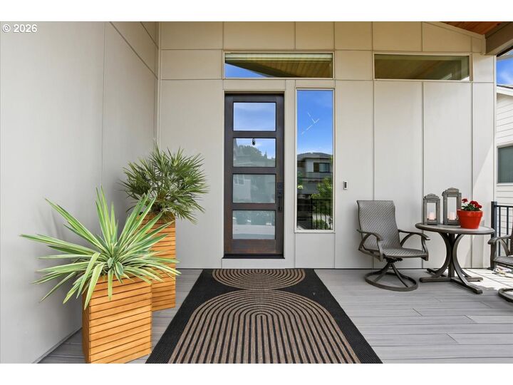 Property Photo: 626 NE Province Ct WA 98607
