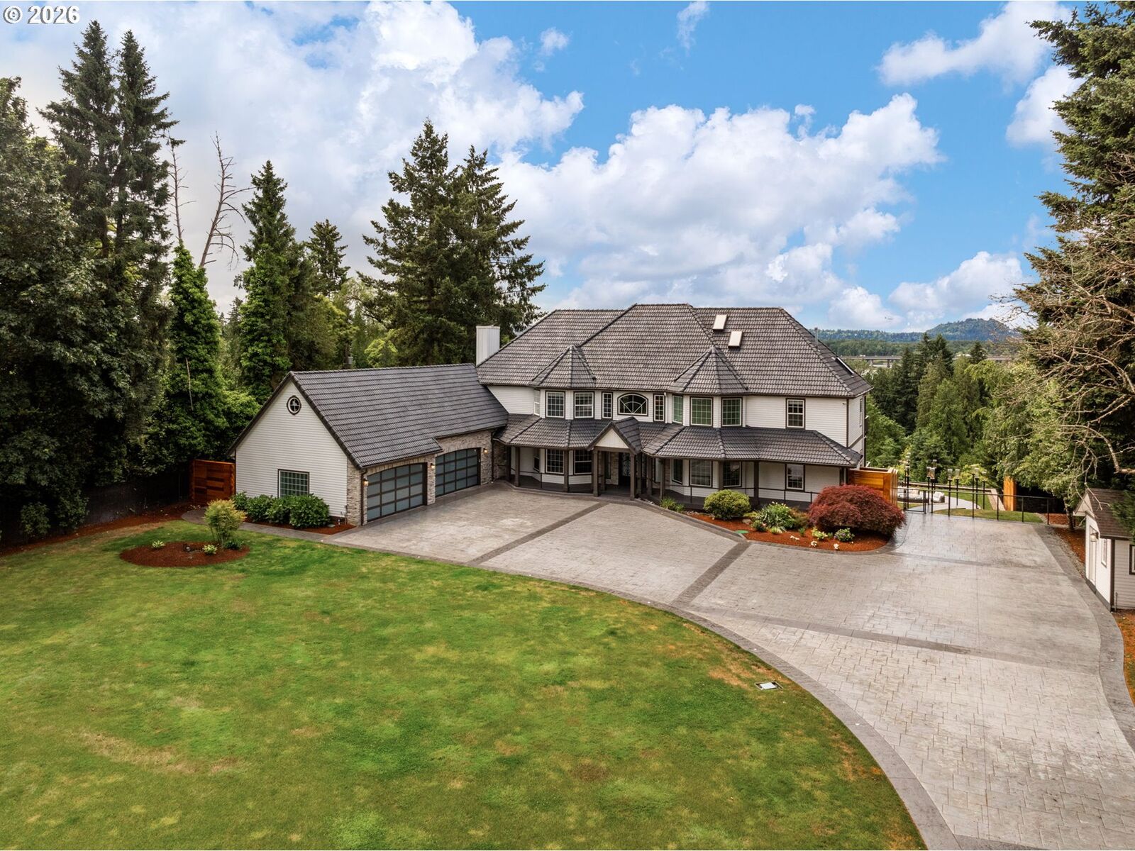 Property Photo:  12815 SE Rivercrest Dr  WA 98683 