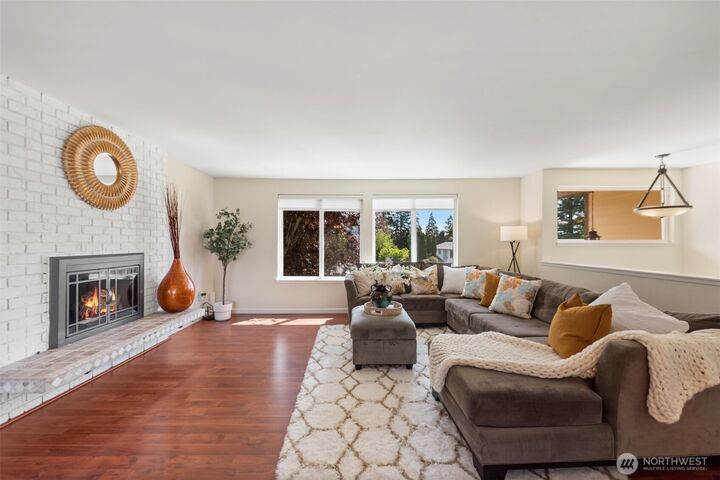Property Photo:  407  Veralene Wy  SW  WA 98203 
