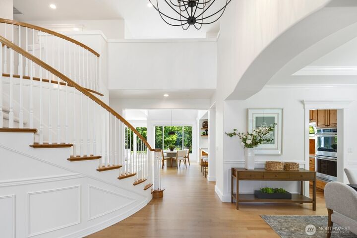 Property Photo: 7704 Heather Avenue SE WA 98065