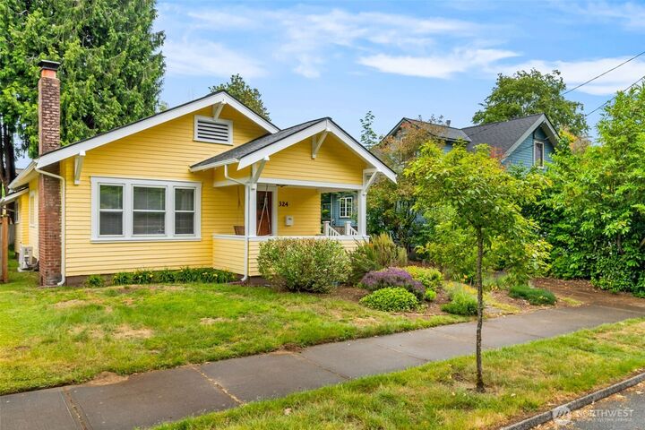 Property Photo: 324 18th Avenue SE WA 98501