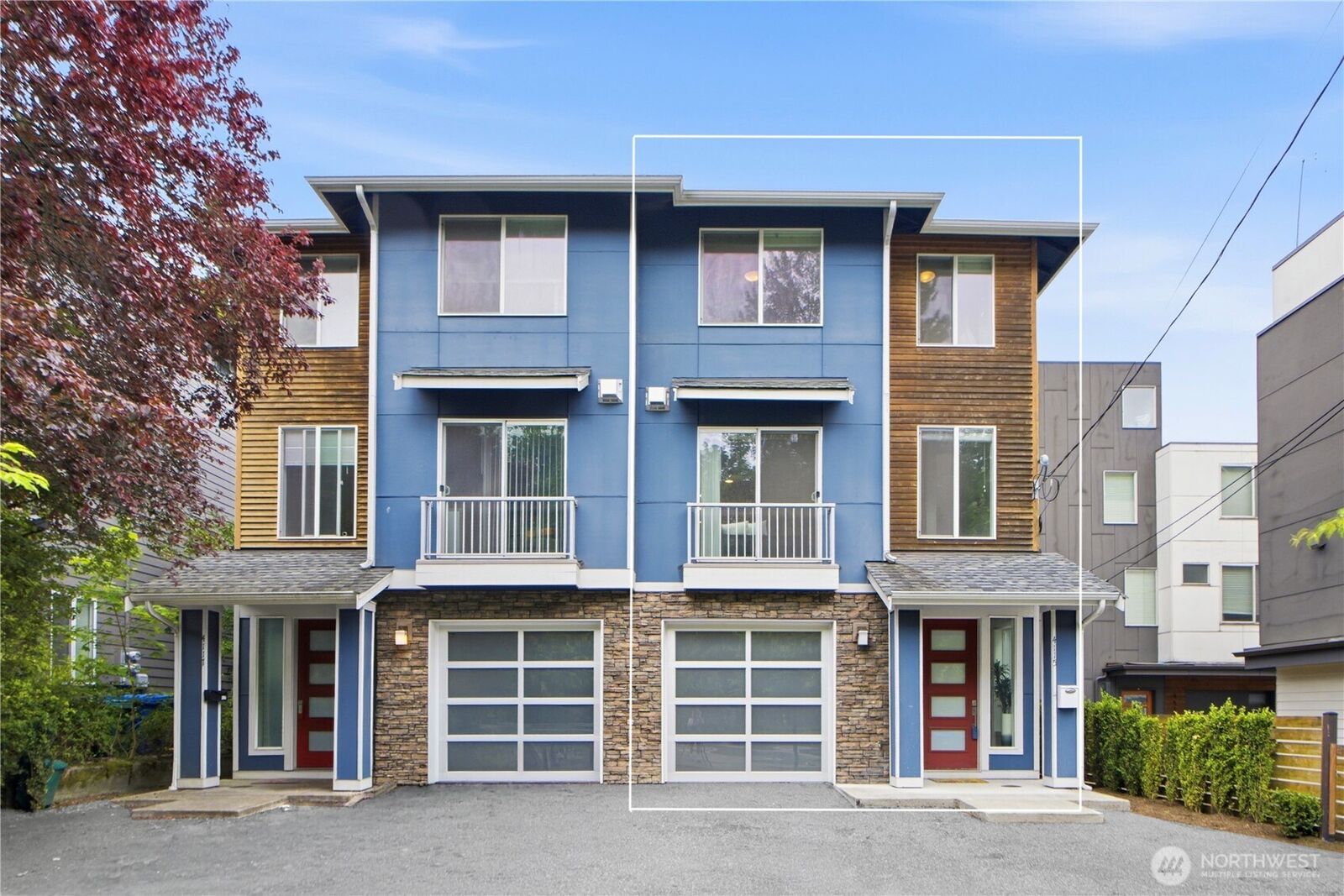 Property Photo:  4115  Delridge Way SW  WA 98106 