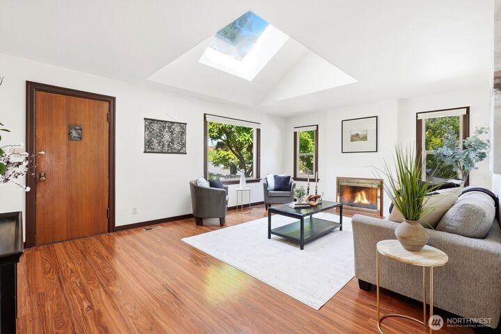 Property Photo:  610 N Sampson Street  WA 98926 