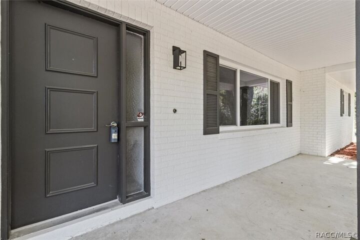 Property Photo:  1255 E Estate Point  FL 34450 