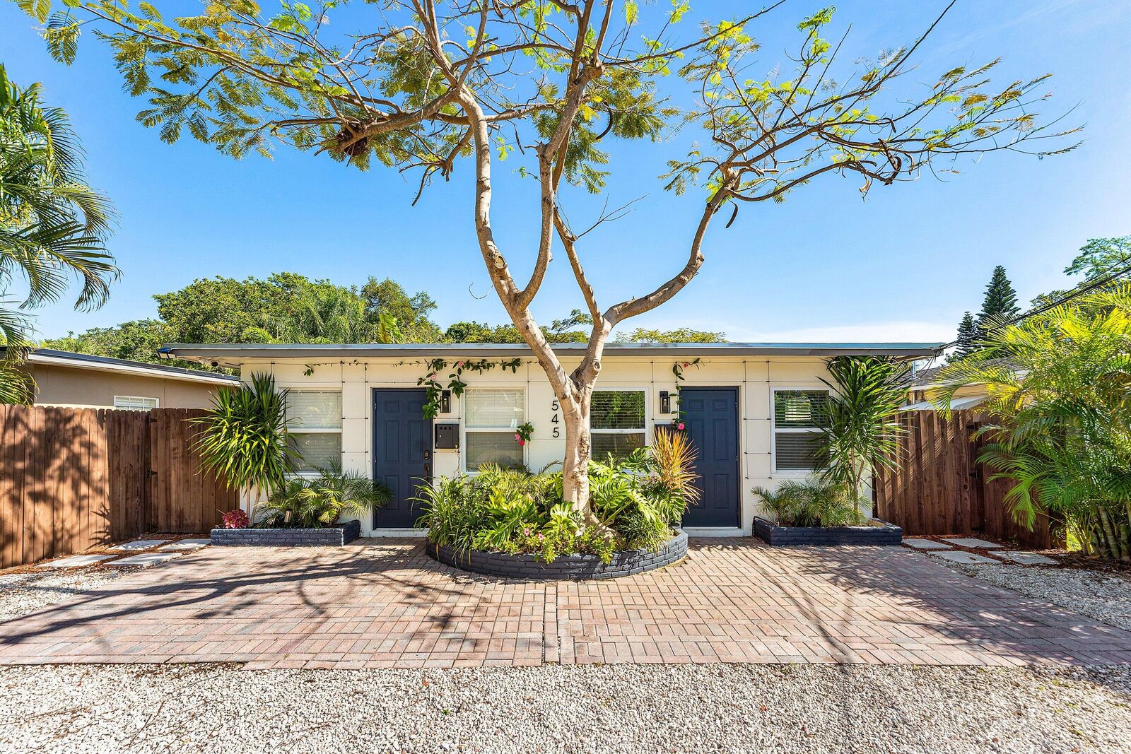 Property Photo:  1545 NE 32nd Street 2  FL 33334 