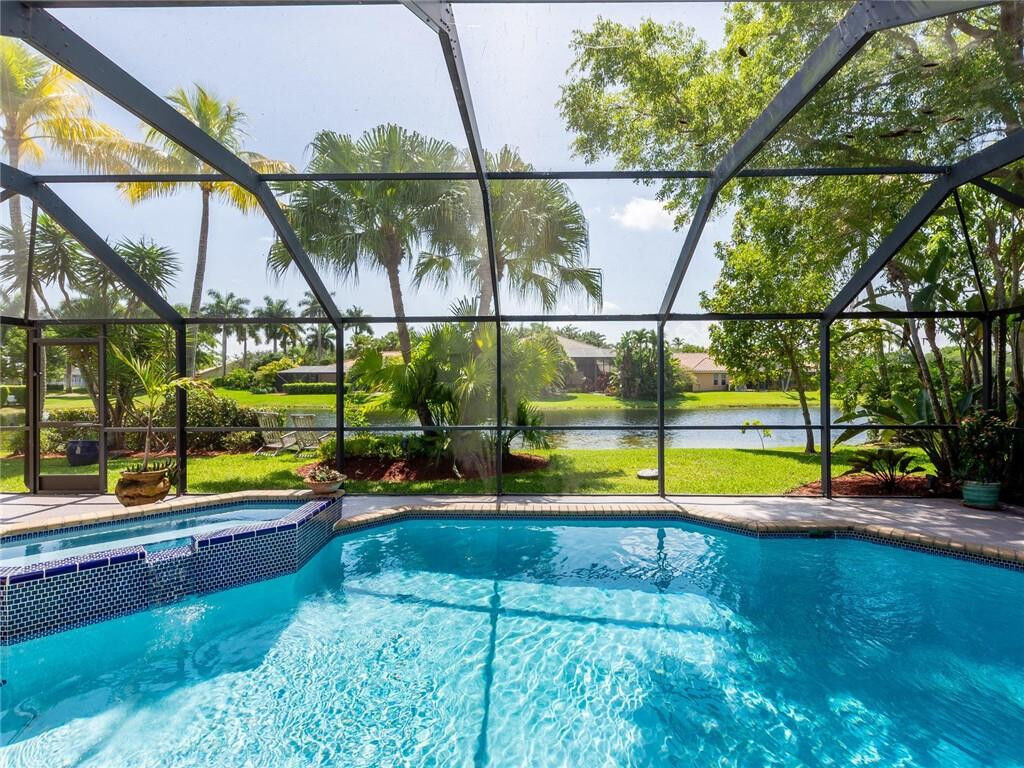 Property Photo:  1230 Fairfax Court  FL 33326 