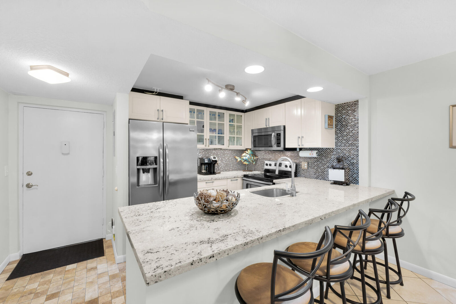 Property Photo:  3004 NE 5th Terrace 112C  FL 33334 