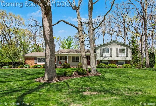 Property Photo:  3370 Aquinas Drive  MI 48309 