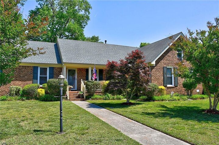 Property Photo:  1329 Creekview Dr  VA 23321 