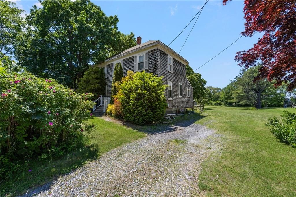 Property Photo:  469 Wapping Road  RI 02871 