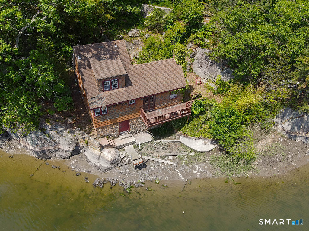 Property Photo:  49 Meadow Street  CT 06512 