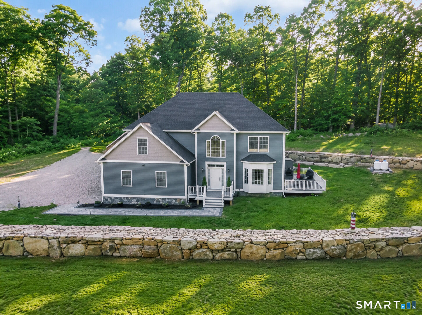 Property Photo:  16 Glen Grove Road  CT 06417 