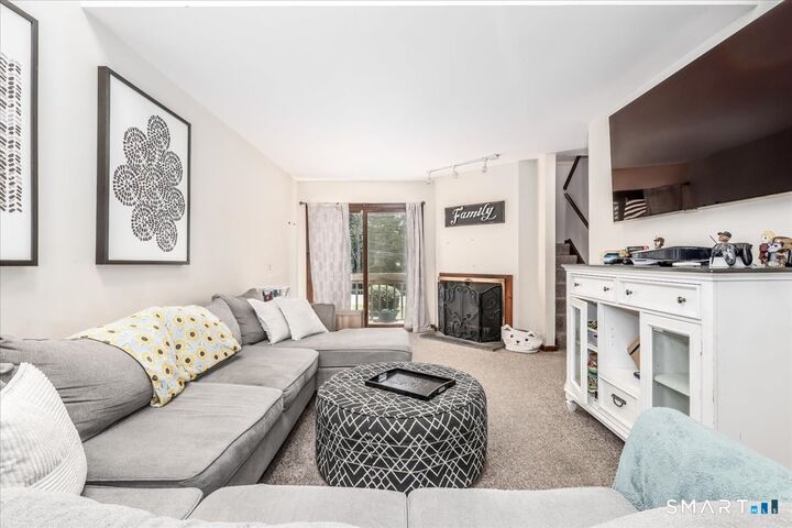 Property Photo: 23 Twin Oaks 23 CT 06776