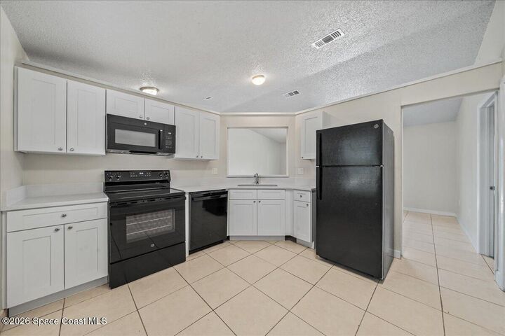 Property Photo:  962 Serenade Street NW  FL 32907 