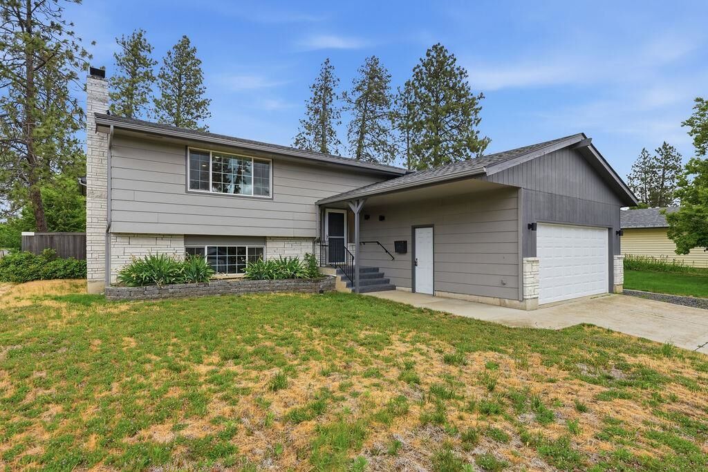 Property Photo: 1405 E 35th Ave WA 99203