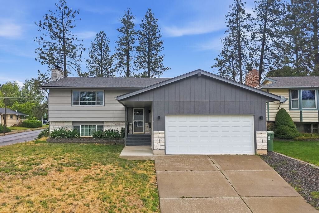 Property Photo:  1405 E 35th Ave  WA 99203 