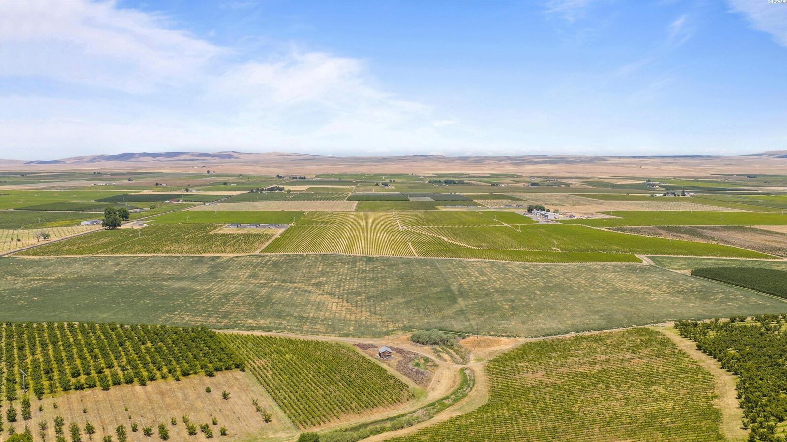 Property Photo: 1000 Nka Gap Rd. WA 99350
