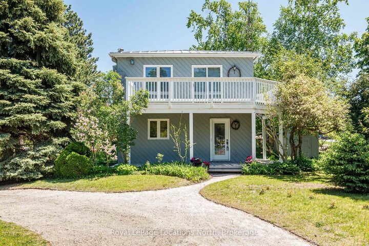 102 Fraser Crescent — photo 1