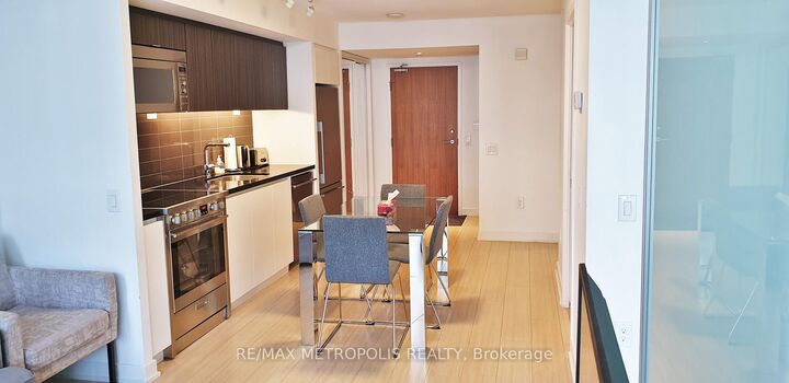 Property Photo:  85 Queens Wharf Road 516  ON M5V 0J9 