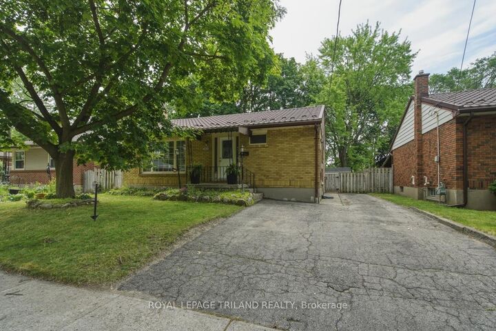 Property Photo: 1505 McLarenwood Terrace ON N5W 1X8
