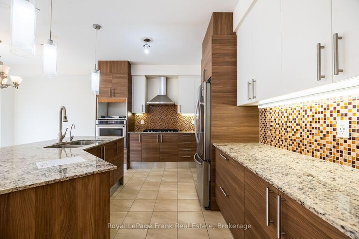 Property Photo:  190 Lyle Drive  ON L1C 0V8 