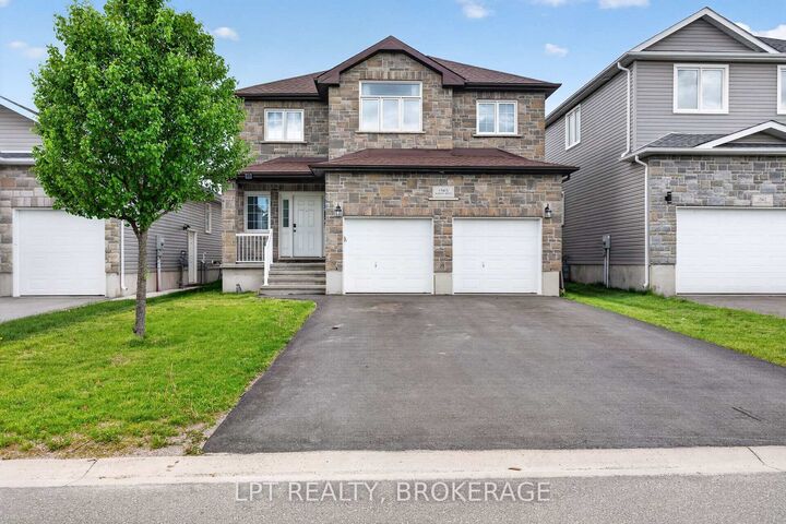 Property Photo: 1565 Albany Drive ON K7P 0L9