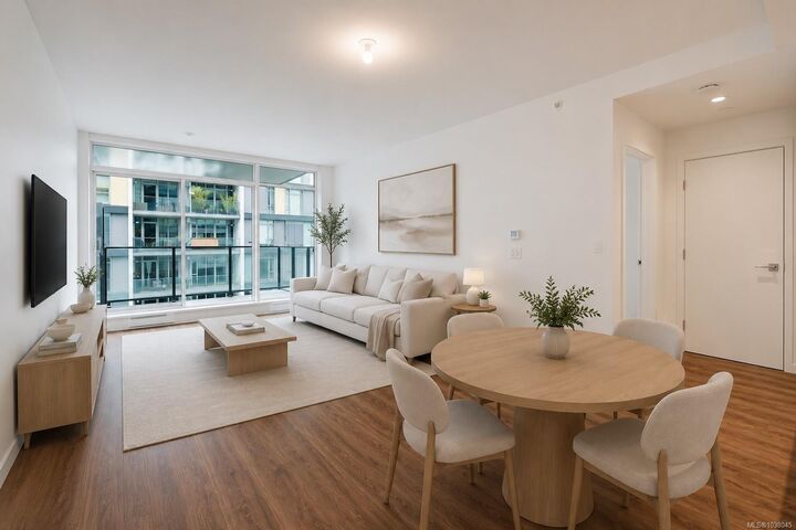 Property Photo: 369 Tyee Rd #409 BC V9A 0B6