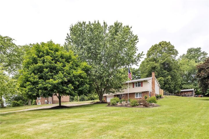 Property Photo:  146 Nursery Ln  PA 16002 