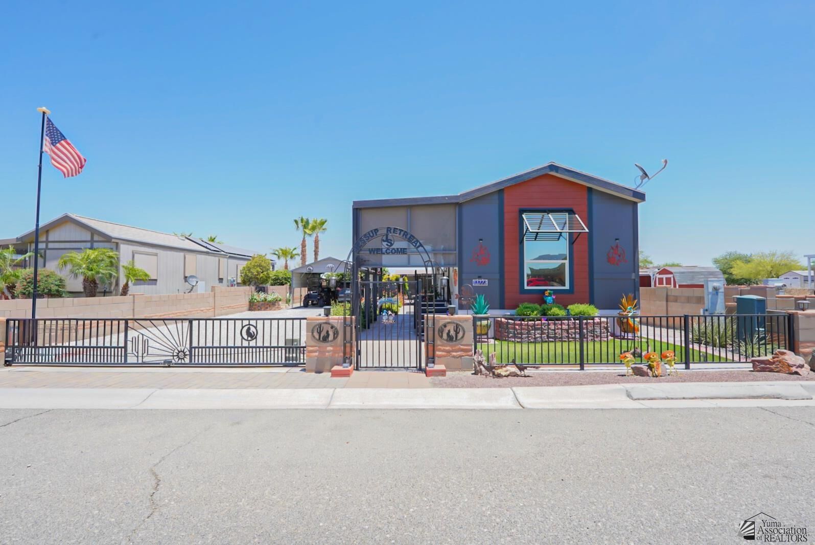 Property Photo: 11779 Comanche St AZ 85356