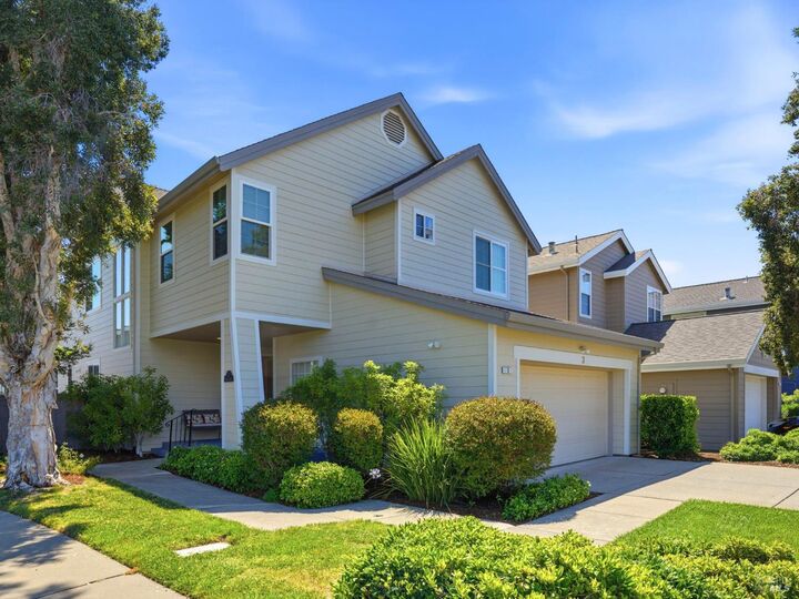 Property Photo: 3 Lagoon Court CA 94903