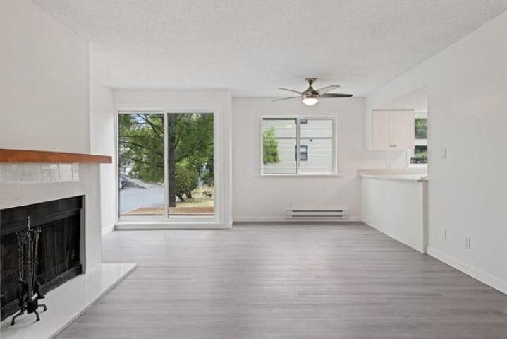 Property Photo: 7120 133 Street 204 BC V3W 1Z7