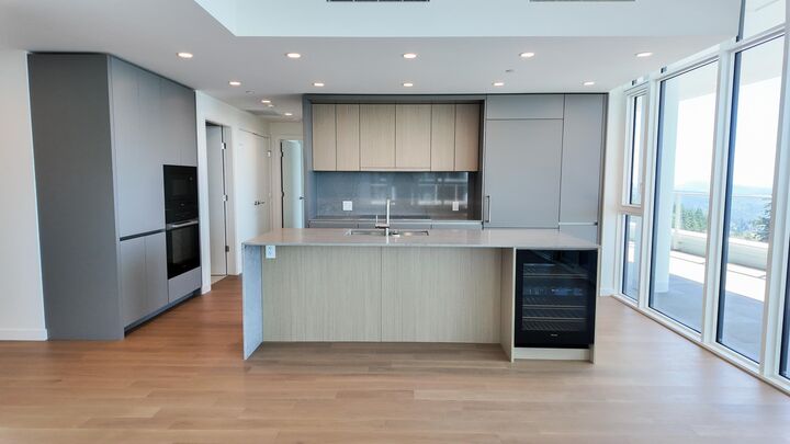 Property Photo: 3963 Uplands Way 805 BC V7S 0B6