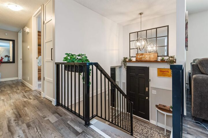 Property Photo: 20327 44 Avenue BC V3A 6P6