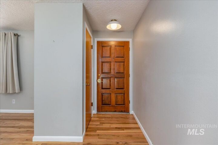 Property Photo:  316 N Gail Cir  ID 83706 