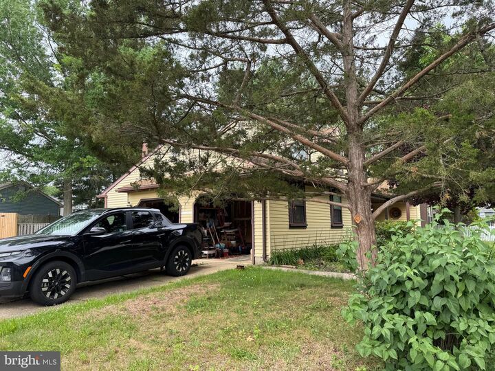 Property Photo:  110 Thornwood Drive  NJ 08053 