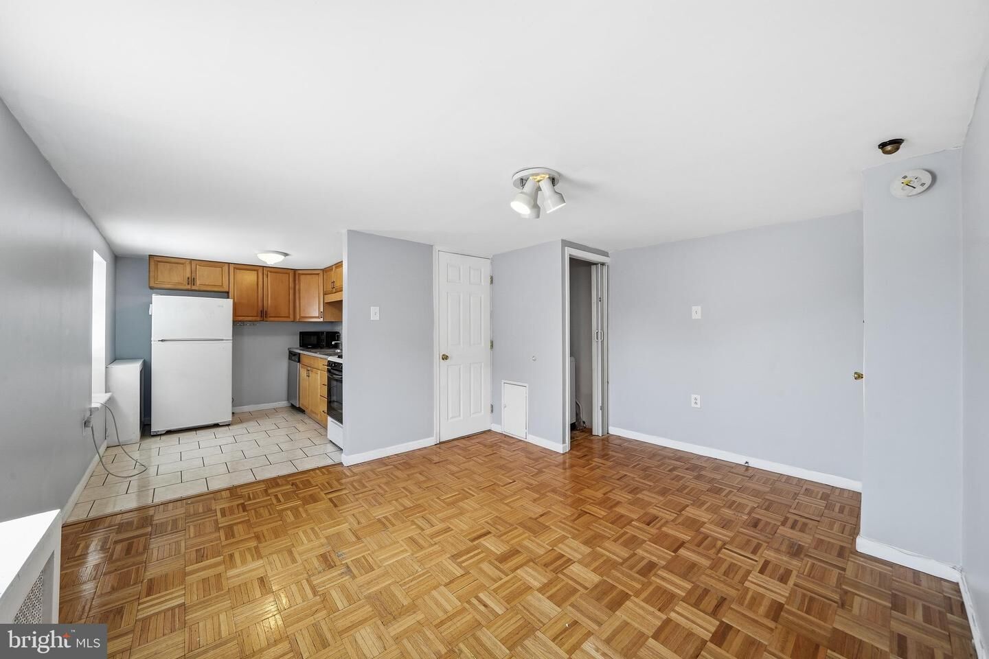 Property Photo:  924 S 10th Street  PA 19147 