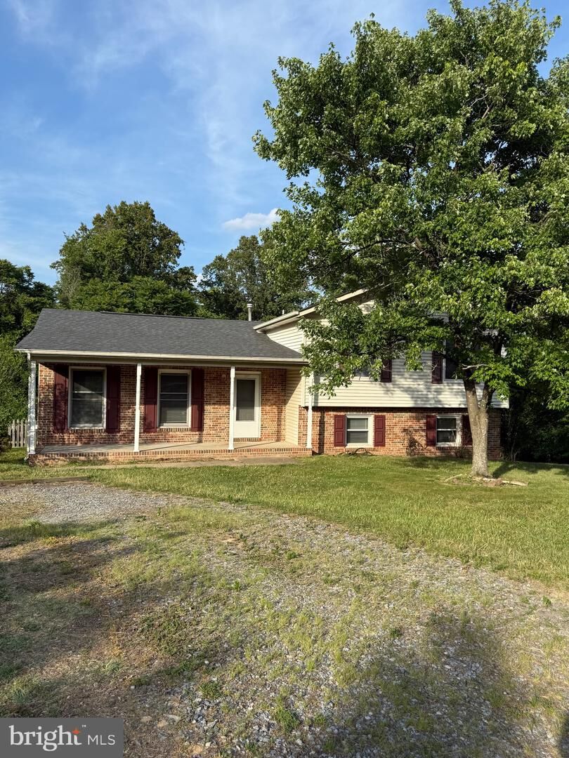 Property Photo:  900 Dewberry Drive  VA 22407 
