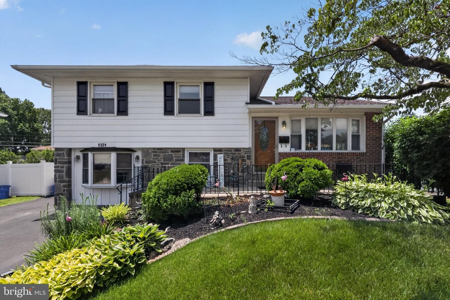 Property Photo: 1121 Wynnbrook PA 19018