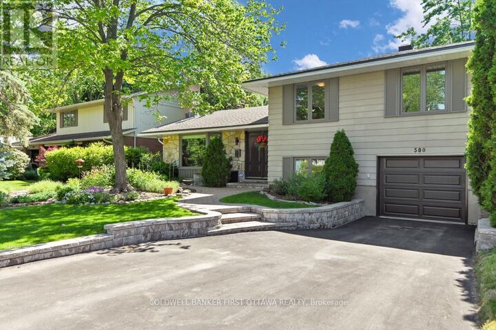Property Photo:  580 Duff Crescent  ON K1J 7C5 