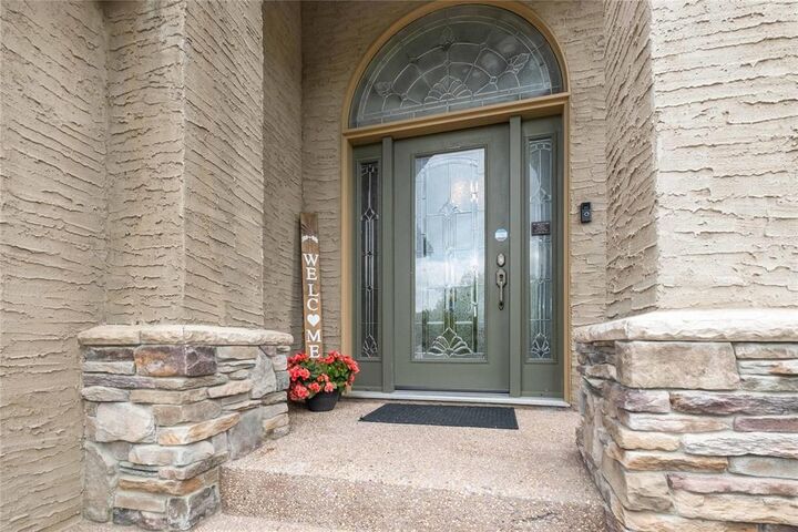 Property Photo:  64 Tangle Ridge Crescent  MB R3Y 1Y2 
