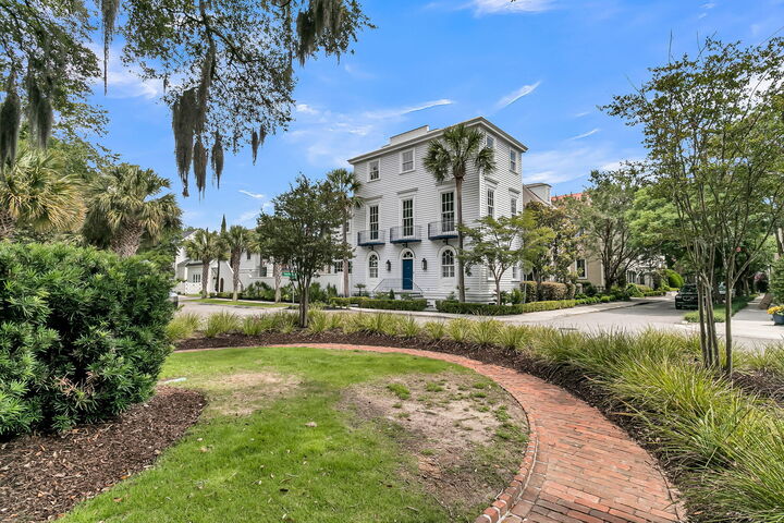 Property Photo: 126 Ionsborough Street SC 29464