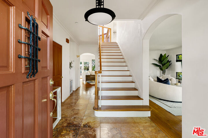 Property Photo:  483 Arbramar Ave  CA 90272 