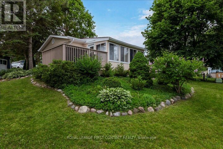 Property Photo: 11 Hawthorne Drive ON L9S 1P7