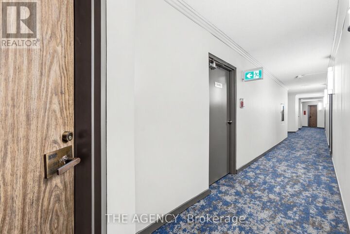 Property Photo:  2360 Dundas Street West 1019B  ON M6P 4B2 