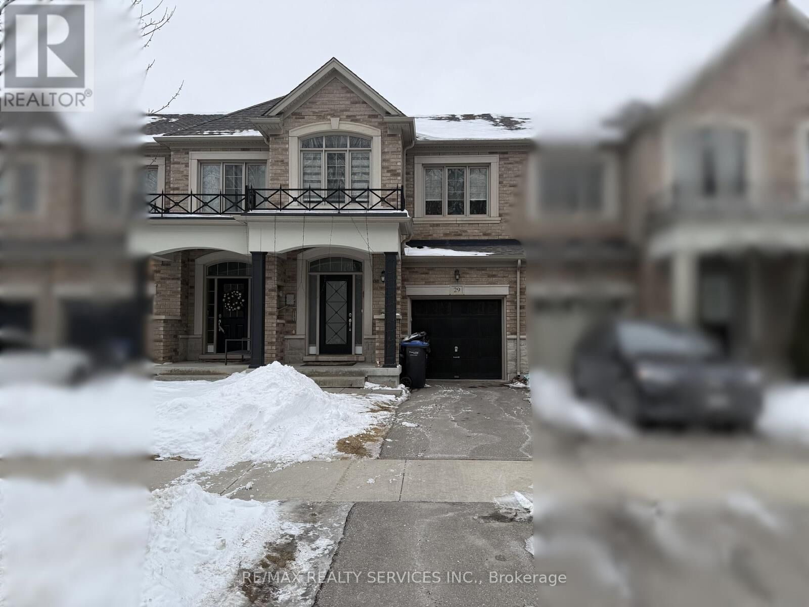 Property Photo:  29 Lady Evelyn Crescent  ON L6Y 6C6 
