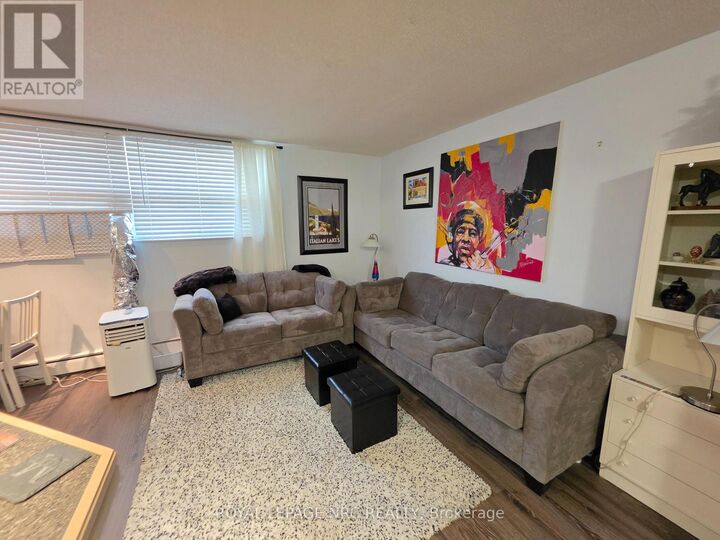 Property Photo: 264 Oakdale Avenue 109 ON L2P 2K4