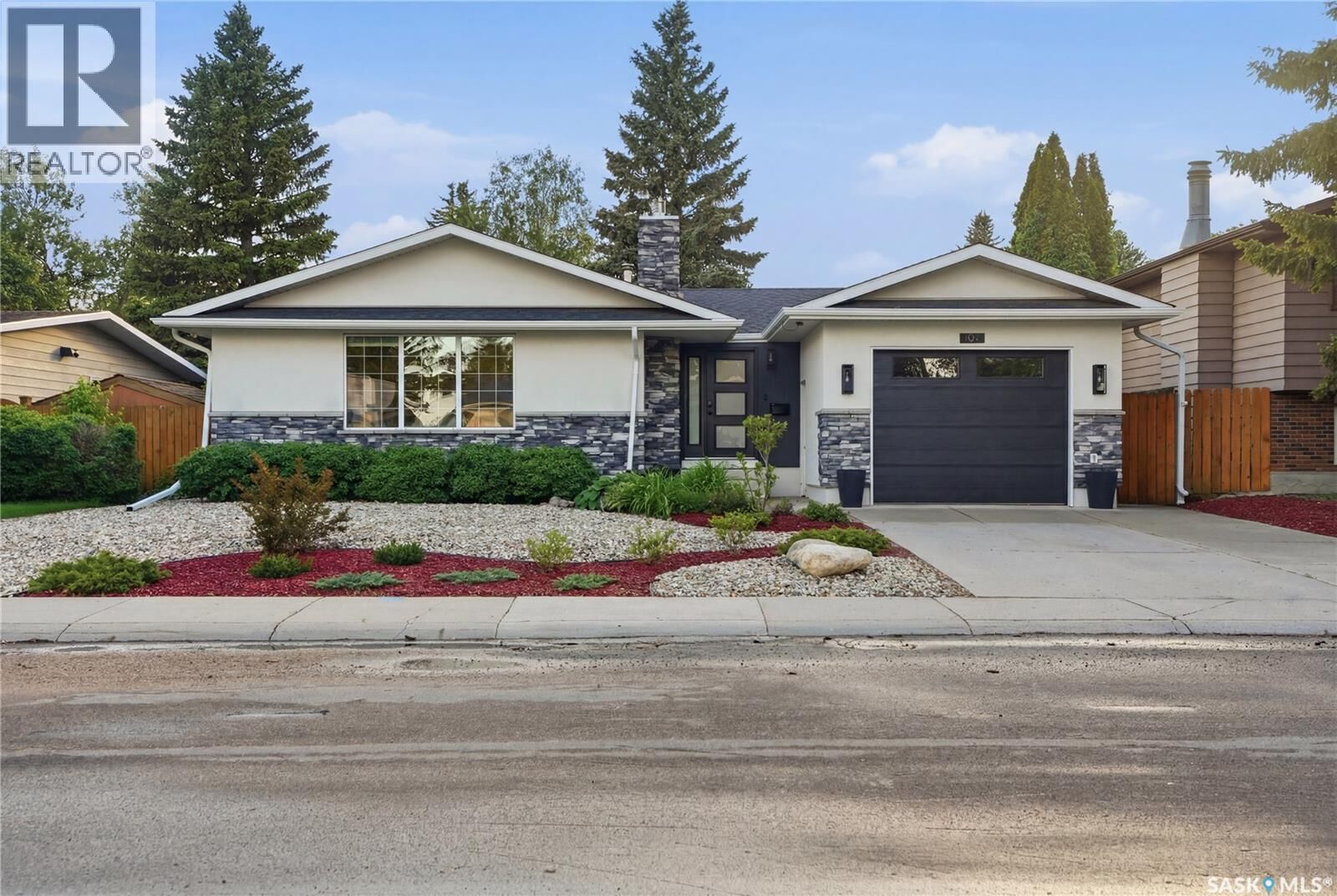 Property Photo: 105 Sturgeon Drive SK S7K 4C3