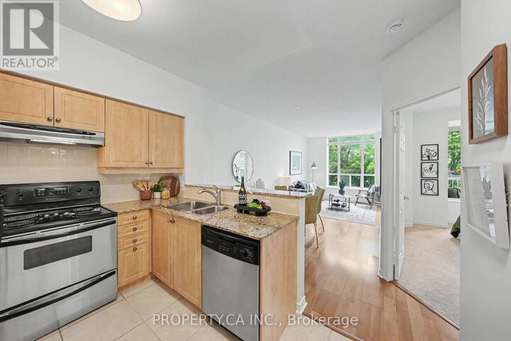 Property Photo:  451 Rosewell Avenue 209  ON M4R 2B6 